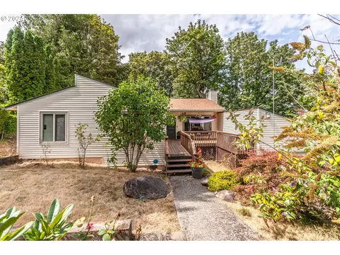 7303 SE 103rd Ave, Portland, OR 97266