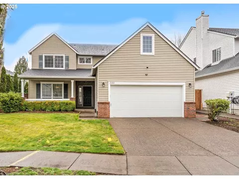 2462 NE 11th Ave, Hillsboro, OR 97124