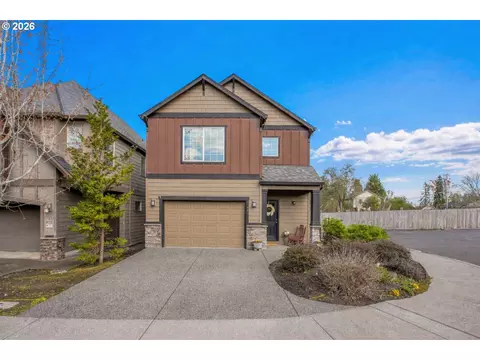 17925 SW Brisk Ln, Beaverton, OR 97007