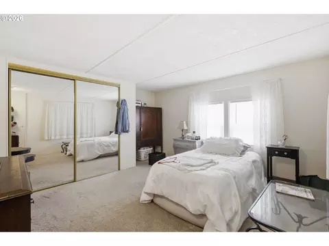 Bedroom - 5335 Main St #10, Springfield, OR 97478 photo 1 of 6