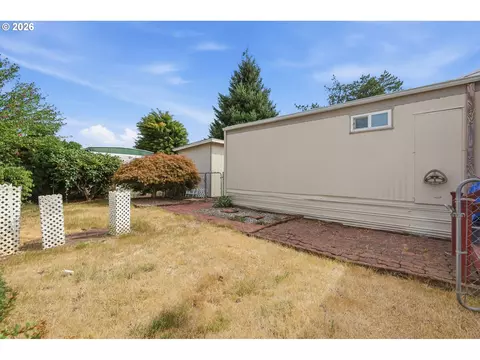 Exterior - 5335 Main St #10, Springfield, OR 97478 photo 8 of 9