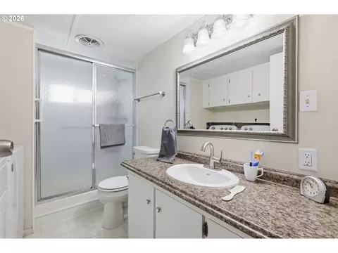 Bath - 5335 Main St #10, Springfield, OR 97478 photo 1 of 1