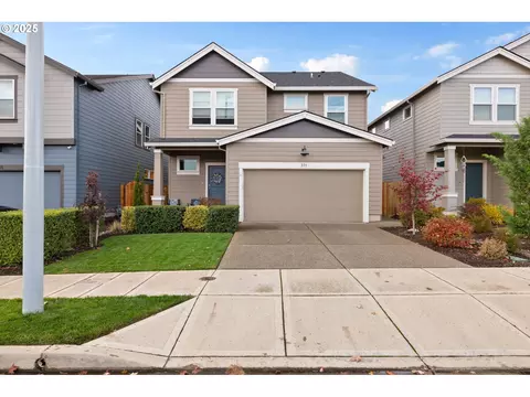 371 Himalaya St, Salem, OR 97301