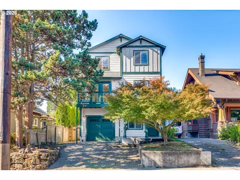2213 SE 60th Ave, Portland, OR 97215