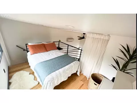 Bedroom - 61304 SE Wizard Ln, Bend, OR 97702 photo 2 of 2