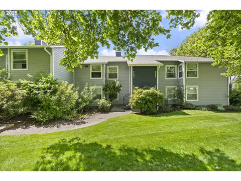 8278 SW Mohawk St, Tualatin, OR 97062