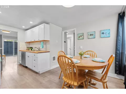 Other - 251 NE Village Squire Ave #2, Gresham, OR 97030 photo 5 of 7