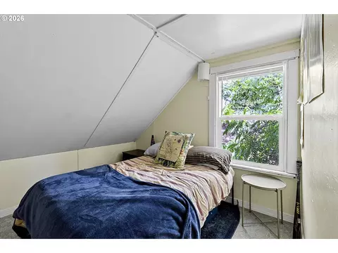 Bedroom - 1259 Monroe St, Eugene, OR 97402 photo 5 of 8