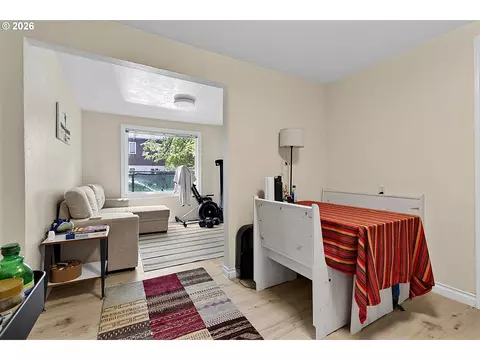 Dining - 1259 Monroe St, Eugene, OR 97402 photo 3 of 3