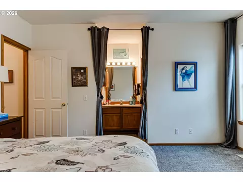 Bedroom - 3513 Kendra St, Eugene, OR 97404 photo 9 of 9
