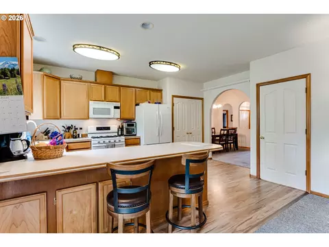 Kitchen - 3513 Kendra St, Eugene, OR 97404 photo 5 of 5