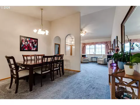 Dining - 3513 Kendra St, Eugene, OR 97404 photo 3 of 3