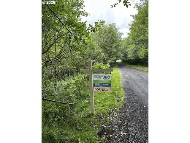 488 Ravenwood Rd, Kelso, WA 98626