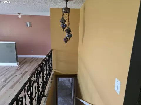 Entry Way - 81503 W Eighth Rd, Irrigon, OR 97844 photo 1 of 1