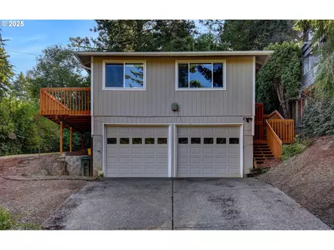 6306 SW 32nd Ave, Portland, OR 97239