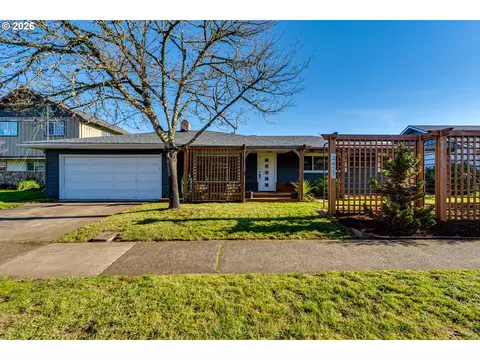2427 Polk St, Eugene, OR 97405