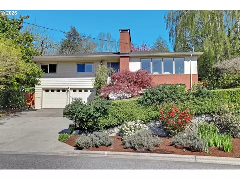 7021 SW Canyon Ln, Portland, OR 97225