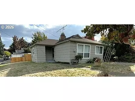 8636 NE Holladay St, Portland, OR 97220
