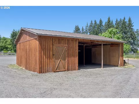 Exterior - 33670 Mckenzie View Dr, Eugene, OR 97408 photo 6 of 8