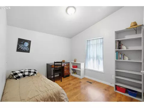 621 Westlog St, Yoncalla, OR 97499 photo 14