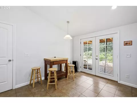 621 Westlog St, Yoncalla, OR 97499 photo 8