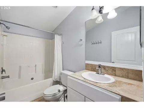621 Westlog St, Yoncalla, OR 97499 photo 16