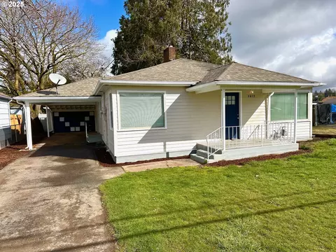 8415 SE Hinkley Ave, Happy Valley, OR 97086