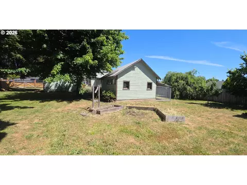 Exterior - 489 S 18th Ave, Cornelius, OR 97113 photo 7 of 8