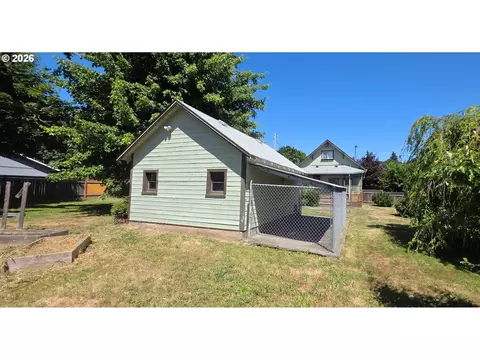 Exterior - 489 S 18th Ave, Cornelius, OR 97113 photo 8 of 8