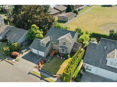 2547 NE Beech Ave, Gresham, OR 97030 photo 6