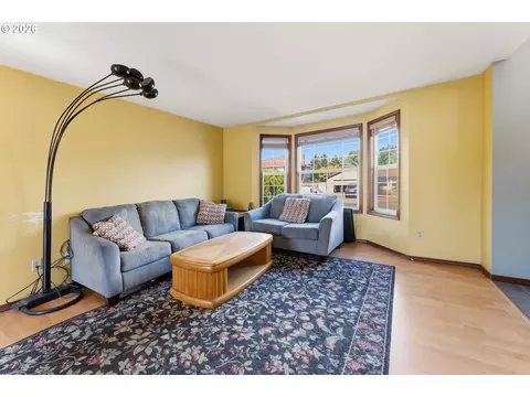 2547 NE Beech Ave, Gresham, OR 97030 photo 9