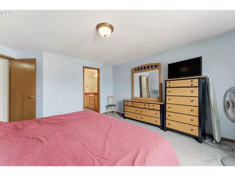 2547 NE Beech Ave, Gresham, OR 97030 photo 26