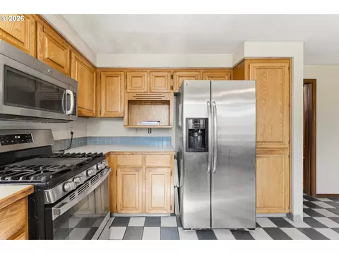 2547 NE Beech Ave, Gresham, OR 97030 photo 14