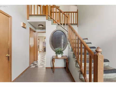 2547 NE Beech Ave, Gresham, OR 97030 photo 7