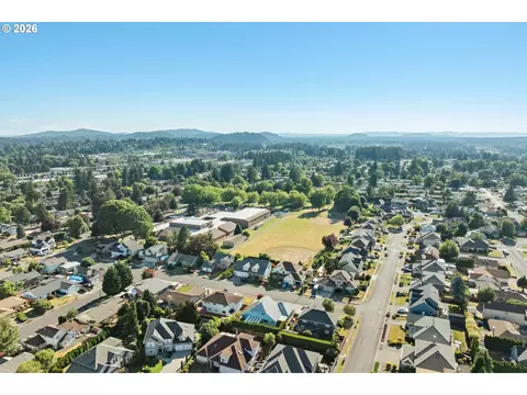 2547 NE Beech Ave, Gresham, OR 97030 photo 47