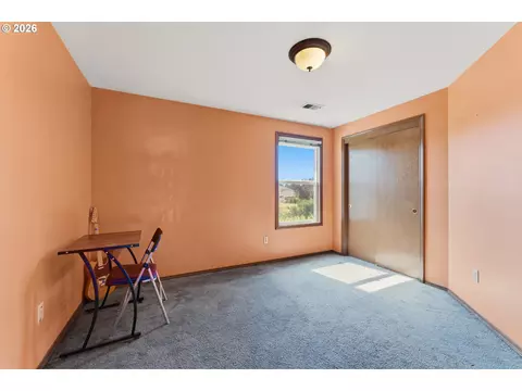 2547 NE Beech Ave, Gresham, OR 97030 photo 29