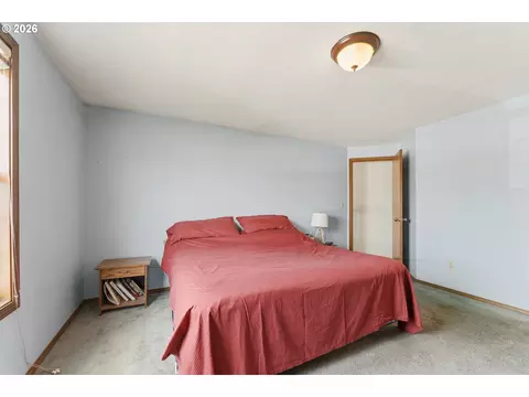 2547 NE Beech Ave, Gresham, OR 97030 photo 25