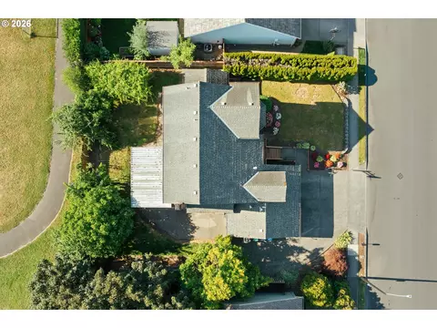 2547 NE Beech Ave, Gresham, OR 97030 photo 45