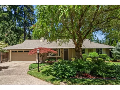 5329 SW Charleton Ct, Lake Oswego, OR 97035