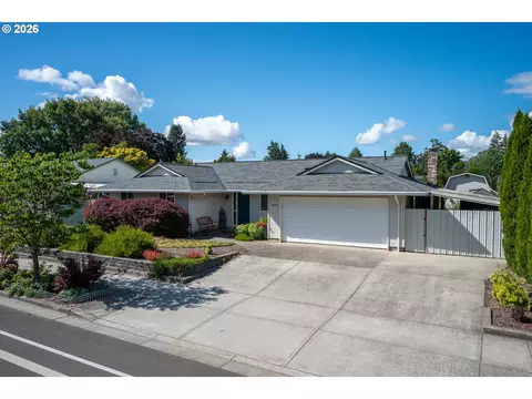 3379 SE Cedar St, Hillsboro, OR 97123