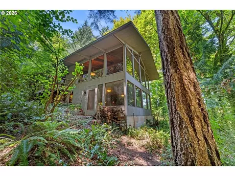 6831 SE Brownlee Rd, Milwaukie, OR 97267