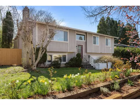 2190 SW 18th Ct, Gresham, OR 97080