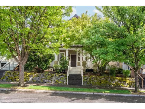 2456 NW Miller Rd, Portland, OR 97229