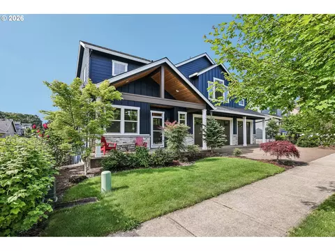 Exterior - 38320 Sequoia St, Sandy, OR 97055 photo 3 of 7