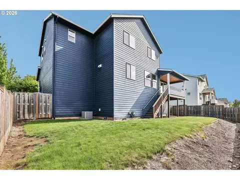 Exterior - 38320 Sequoia St, Sandy, OR 97055 photo 7 of 7