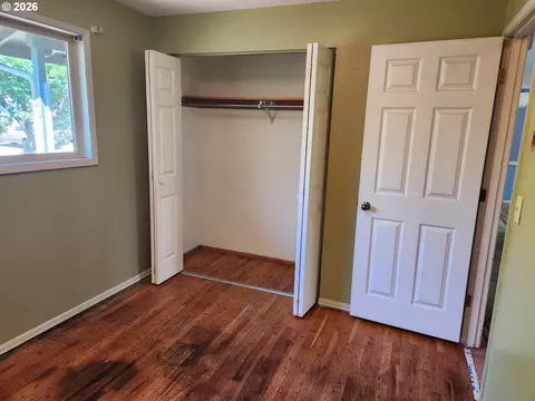 Bedroom - 2155 Berwin Ln, Eugene, OR 97404 photo 6 of 7