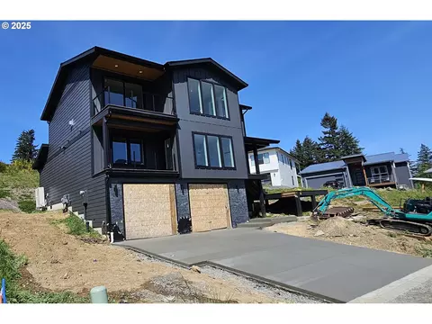 243 NE Hemmingway Dr, Stevenson, WA 98648