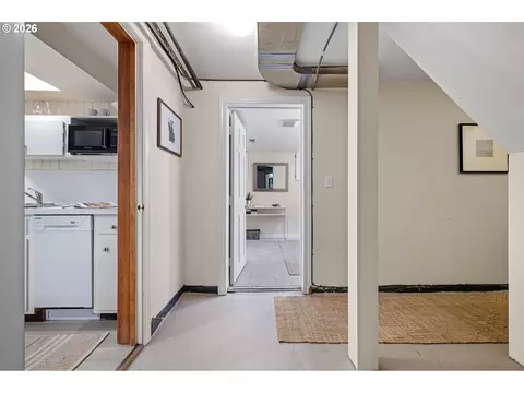Entry Way - 158 W 21st Ave, Eugene, OR 97405 photo 5 of 5