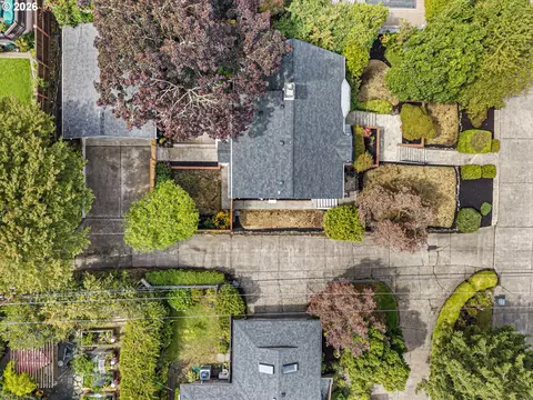View/Area - 158 W 21st Ave, Eugene, OR 97405 photo 1 of 1
