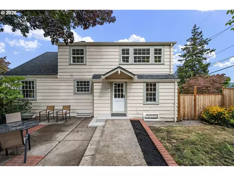 Exterior - 158 W 21st Ave, Eugene, OR 97405 photo 7 of 8